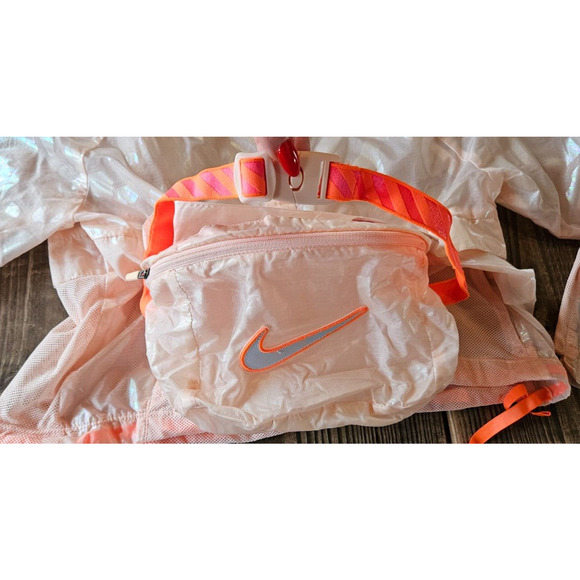 Nike Jacket Girls Large Pink Clear Tech Pack Hooded Hiking Fold Up Rain Coat - Picture 6 of 9